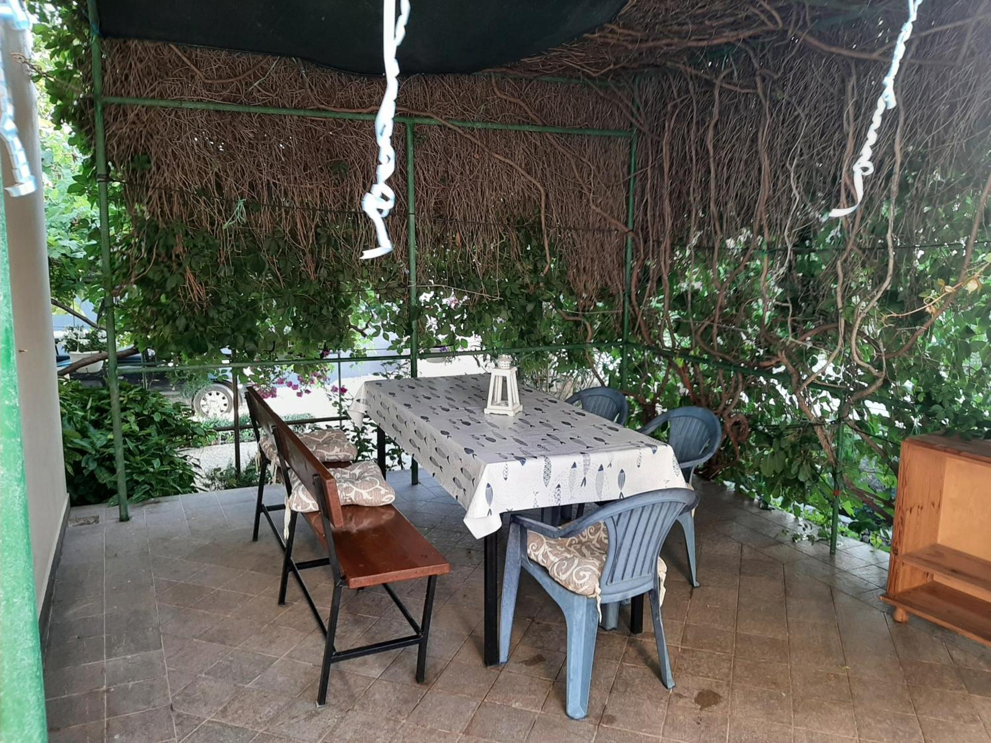 Apartmani Marija Povljana Phòng bức ảnh