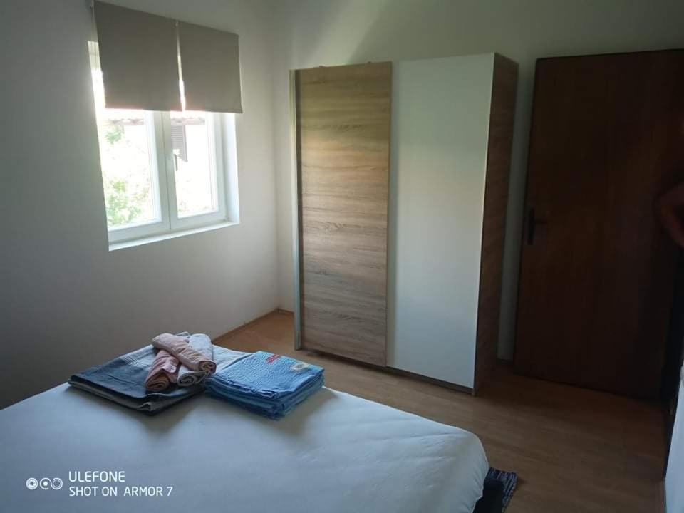 Apartmani Marija Povljana Phòng bức ảnh